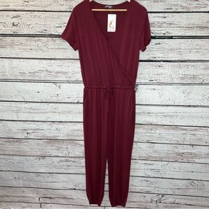 🏷️ NWT PrettyGarden Brick Red Casual Short Sleeve Jumpsuit Deep V‎ Neck Medium